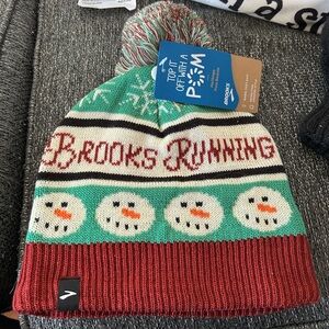 Brooks Running Beanie